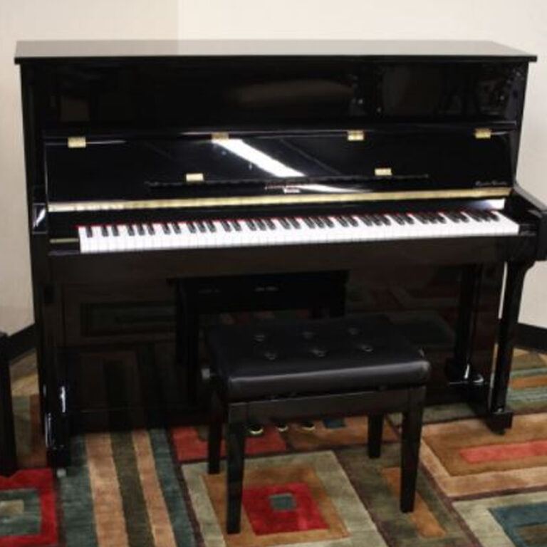 Hallet Davis - HS118M upright piano